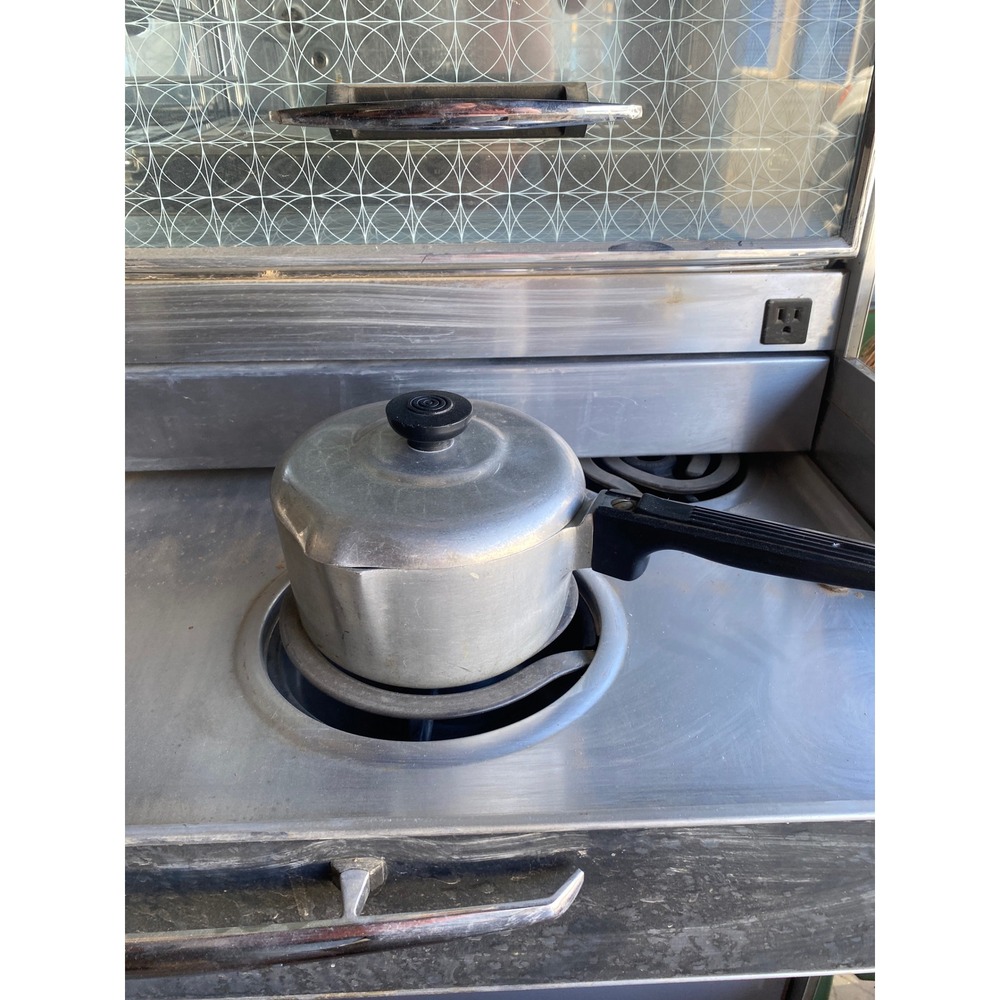 Vintage Aluminum Saucepan with Lid‎ Silver Retro MCM Cookware 1 Quart Small Pot